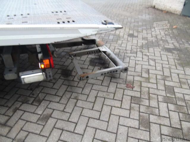 Araba taşıyıcı panelvan Iveco Eurocargo 140E25 + FULL SYSTEM + TOWING