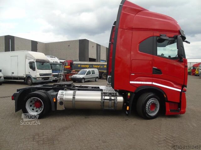 Standard-SZM Iveco S-WAY 460 + LNG + 10 PIECES IN STOCK