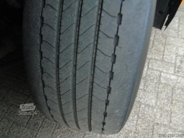 Standard-SZM Iveco S-WAY 460 + LNG + 10 PIECES IN STOCK