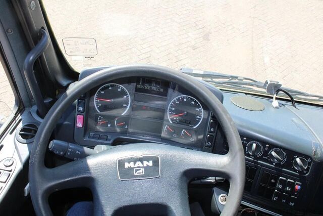 Asfalta smidzinātājs MAN TGA 26.310 + LINDHOFF EN LINNE 6M3 + MANUAL + C...