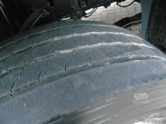 Gesloten bak MAN TGM 12.250 + EURO 6 + LIFT + 12T