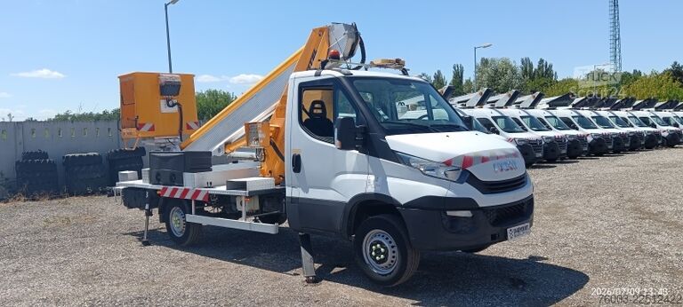 фургон-будка Iveco Daily Multitel MT202DS - 20,2m