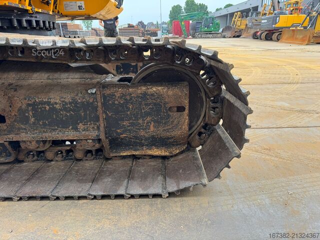 Koparka gąsienicowa JCB JS220 LC Semi Long Reach - 10 meter