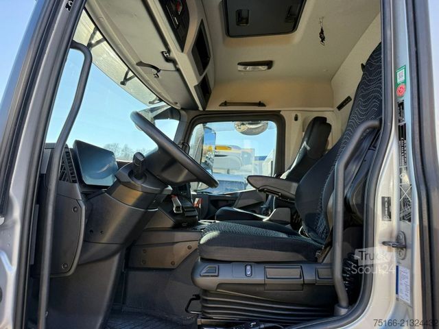 Camion de boissons MERCEDES-BENZ ACTROS 1846 L Getränke 5,20 m LBW 2 T*LASI*ADR