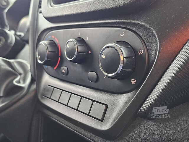 čemodāns IVECO DAILY 35S12 Bakwagen Laadklep!