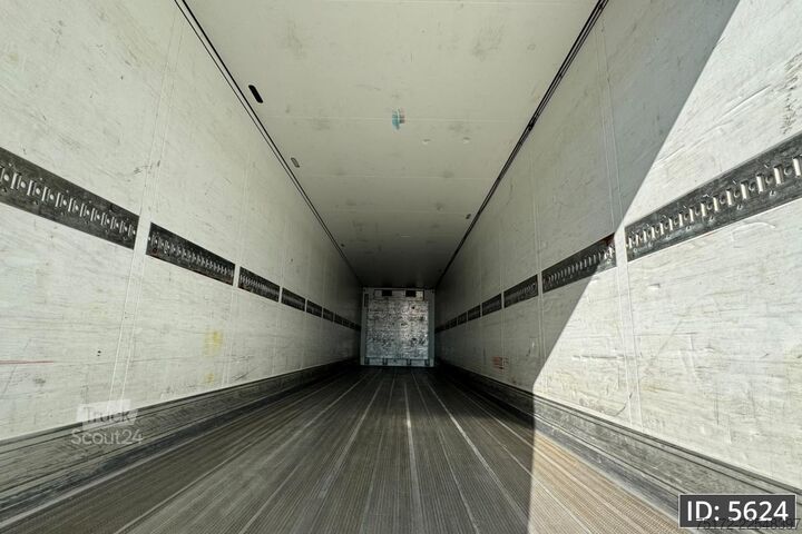 Kølet/frosset transport Schmitz Cargobull SKO 24 / Disk brakes / Carrier Vector 1550 / Pa...