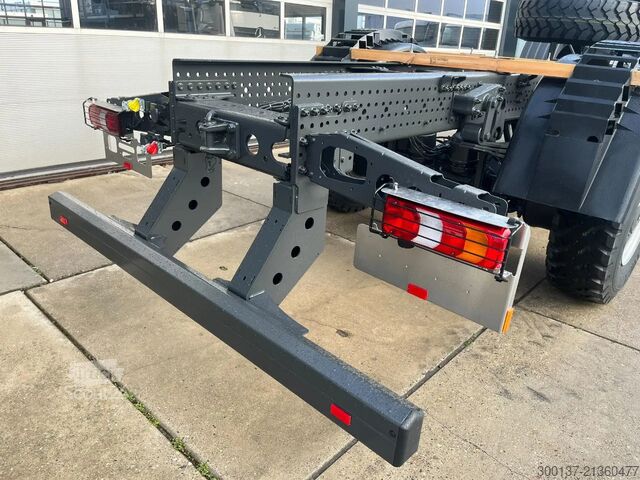 Châssis avec cabine Mercedes-Benz Arocs 1736 AK 4x4 Chassis Cabin