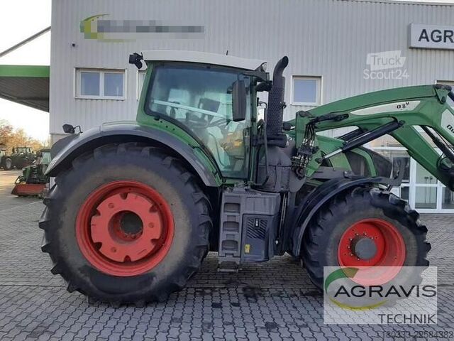 Tractor Fendt 828 VARIO S4