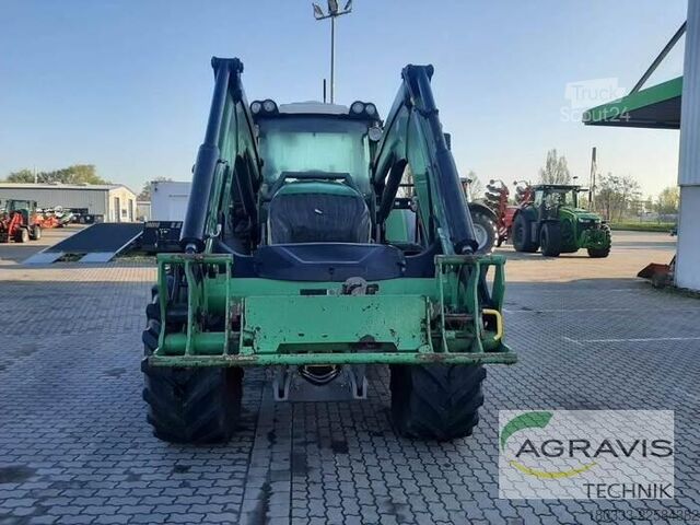 Tractor Fendt 828 VARIO S4