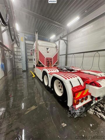 Estándar-SZM Scania R540 6x2 tractor unit. Stiholt body.