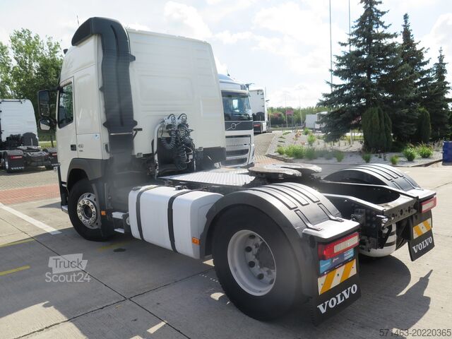 Szabványos vontatóegység Volvo FM 460