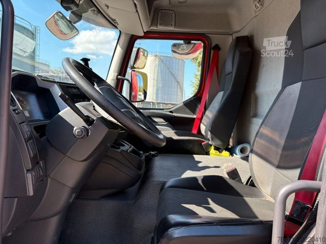 Dodávka s plachtovou bočnicou RENAULT RENAULT D210 Planefahrzeug