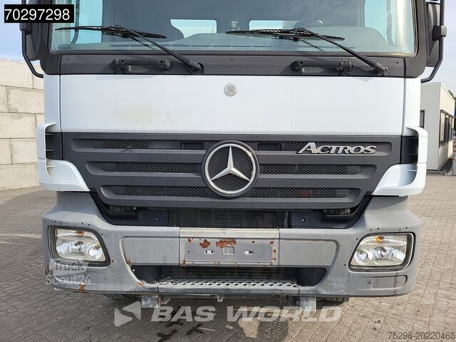 Mixer Mercedes Actros 3236 8X4 9m3 Liebherr 3-Pedals Steelsusp...