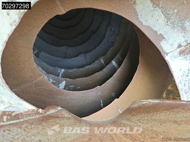 Mixer Mercedes Actros 3236 8X4 9m3 Liebherr 3-Pedals Steelsusp...