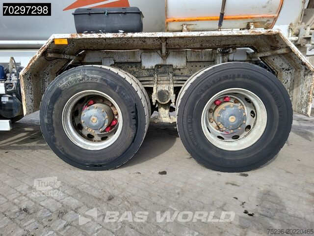 Mixer Mercedes Actros 3236 8X4 9m3 Liebherr 3-Pedals Steelsusp...