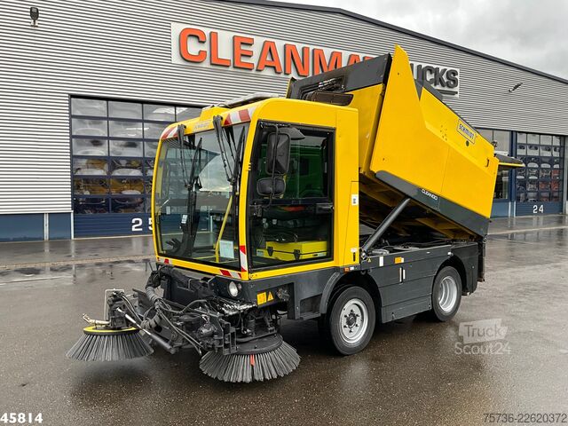 Kehrmaschine SCHMIDT Cleango 500 with 3-rd brush