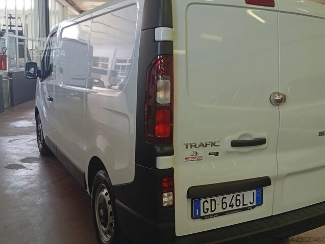شاحنة بانل Renault Trafic