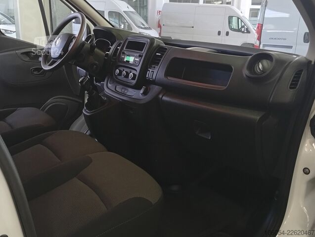 شاحنة بانل Renault Trafic