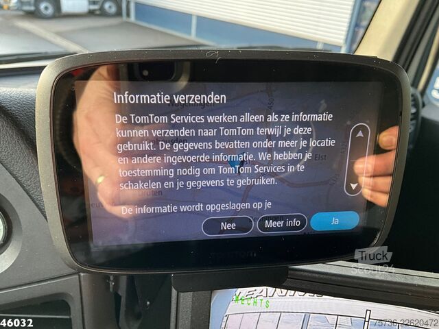 Vrachtwagen met kraan Mercedes-Benz Arocs 2636 6x4 Euro 6 Hiab Banden Manipulator M...