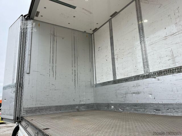 Těleso skříně Mercedes-Benz Actros 2545 6x2*4 BOX L=7445 mm