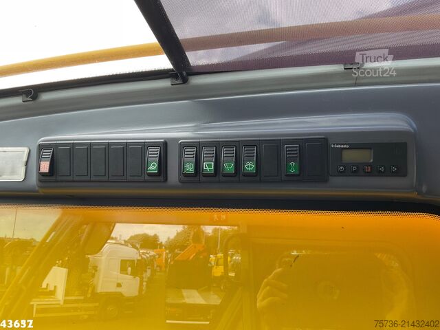 Nosturiauto Faun ATF 50G-3 6x6x6 50 Ton NL kraan!