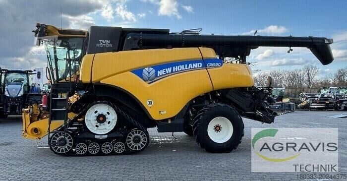 Moissonneuse-batteuse New Holland CR 8.90 RAUPE