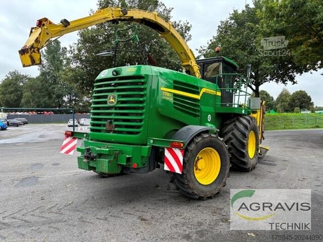 Picadora de forraje John Deere 7780 I