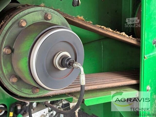 Picadora de forraje John Deere 7780 I