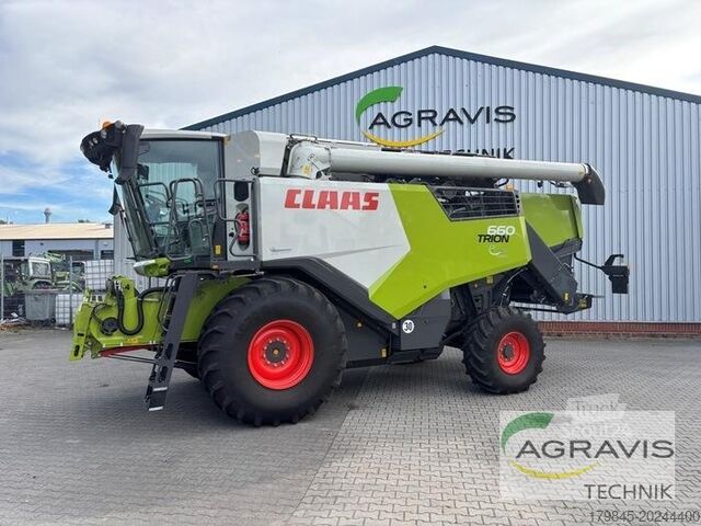 Kombajn za žetev in mlatev Claas TRION 660