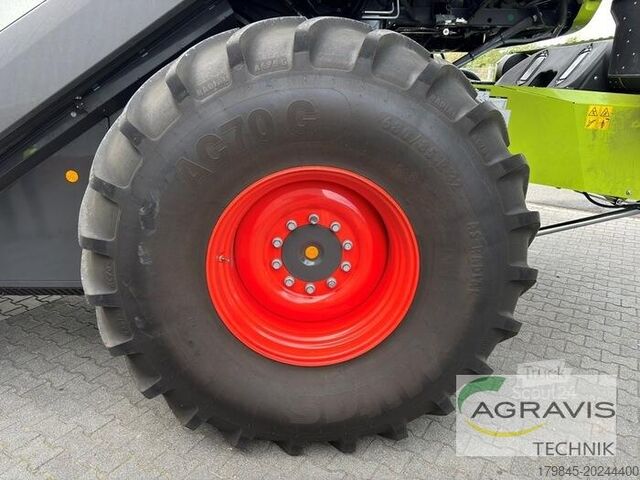 Biçerdöver Claas TRION 660