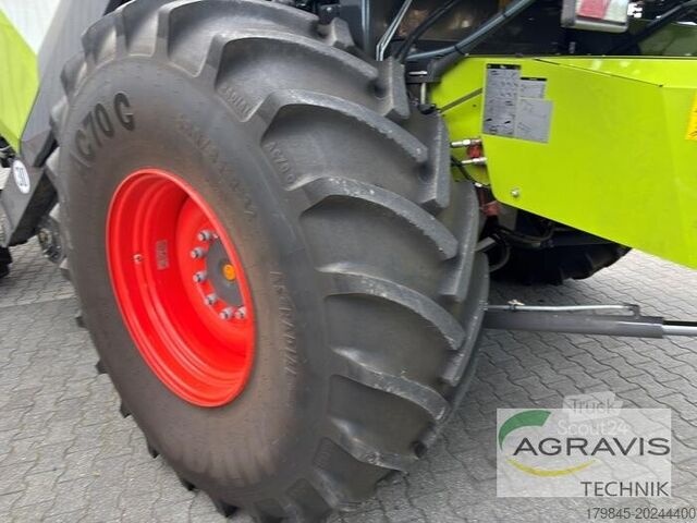 Biçerdöver Claas TRION 660