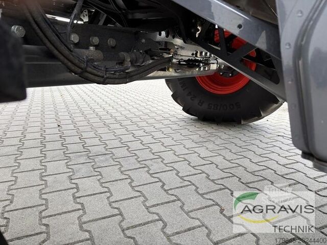 Biçerdöver Claas TRION 660
