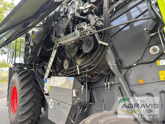 Biçerdöver Claas TRION 660