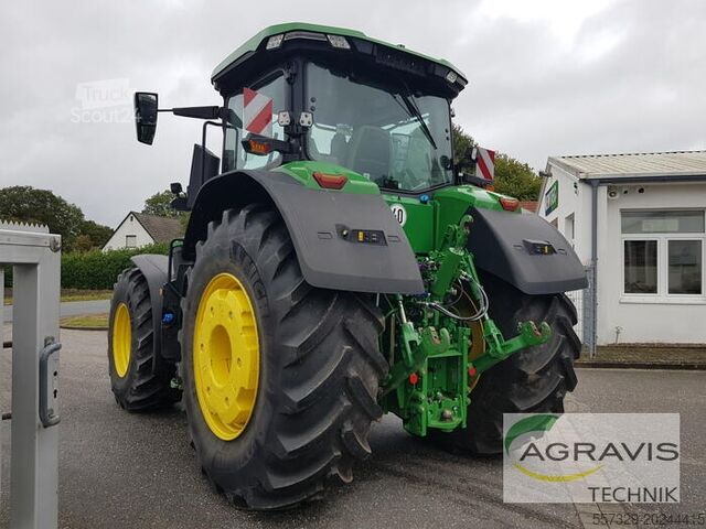 Trattore John Deere 7R 330