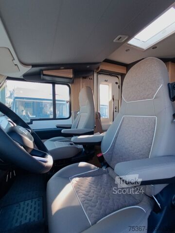 Entegre karavan MALIBU I 470 RB LE K comfort 4,2t Messeangebot CSD 2026