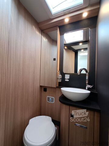 Entegre karavan MALIBU I 470 RB LE K comfort 4,2t Messeangebot CSD 2026