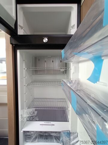 Entegre karavan MALIBU I 490 LE 4.2t Messeangebot CSD 2026