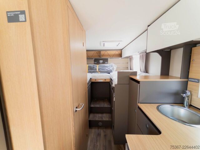 Félintegrált lakóautó LMC Tourer 70 T 663 / 0 Aufstelldach Messeangebot CS