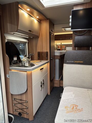Camping-car semi-intégré WEINSBERG CaraCompact EDITION PEPPER 600 MEG 3xSolar SAT