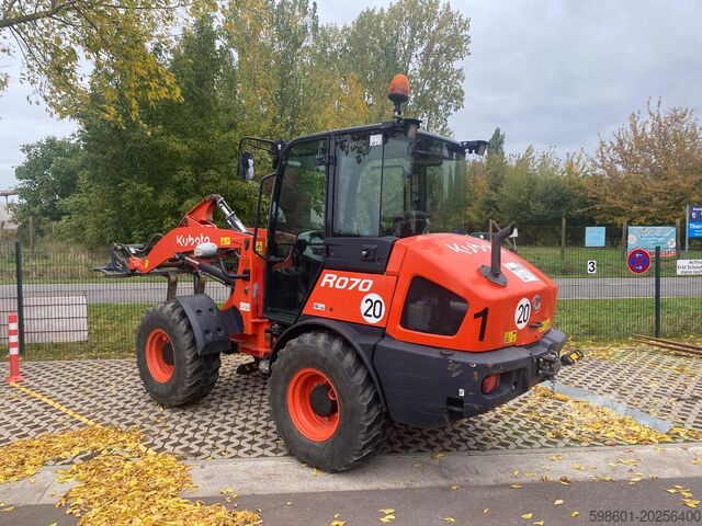 Ratinis krautuvas Kubota R070