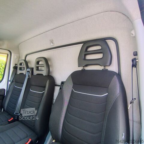Dubiță cu platformă hidraulică Iveco Daily 72 C 18 P Hi Matic