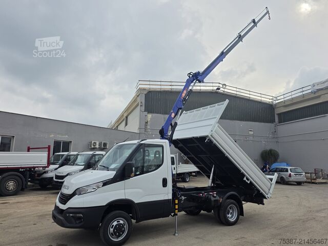 Autoutilitară basculantă IVECO 35