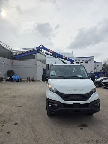 Autoutilitară basculantă IVECO 35