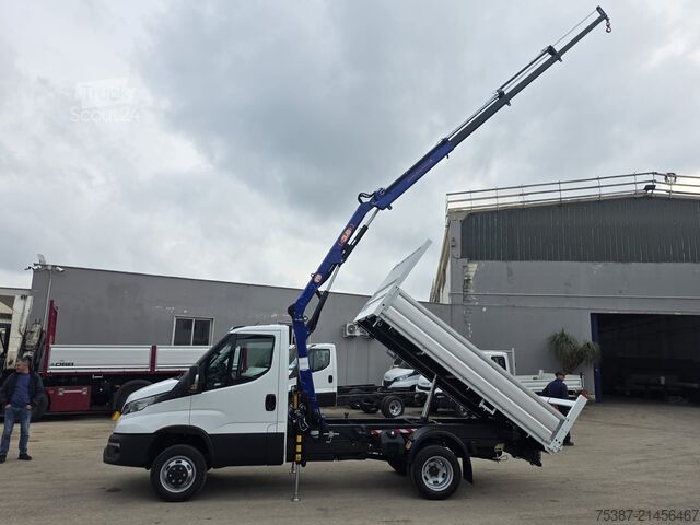 Autoutilitară basculantă IVECO 35