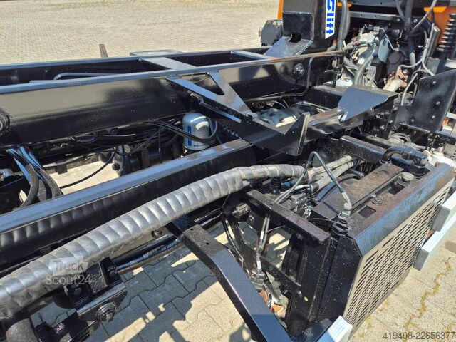 Téli szolgáltató berendezések Aebi MT740-S 4X4