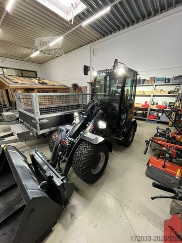 Nakladalec na kolesih Giant G2500X-Tra HD