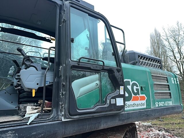 гусеничний екскаватор Hitachi ZX350 LCN-7 with 2 excavator buckets