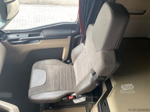 Standard trekkvogn MAN TGX 18.520LL Retarder/GX/Standkl./Vollluft./Navi
