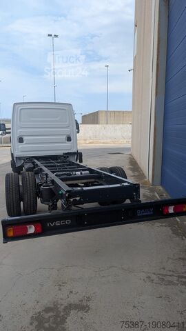 σασί φορτηγού iveco 72c18