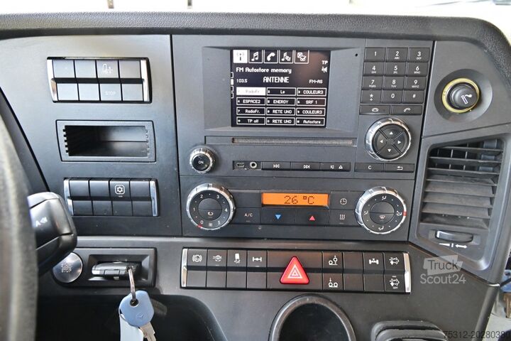 Камион-фургон Mercedes-Benz Actros 2545 6x2 Lift Lenk LBW AHK